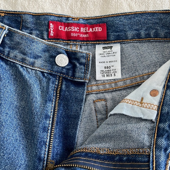 Custom Shamrock Levi Jeans - Picture 4 of 4